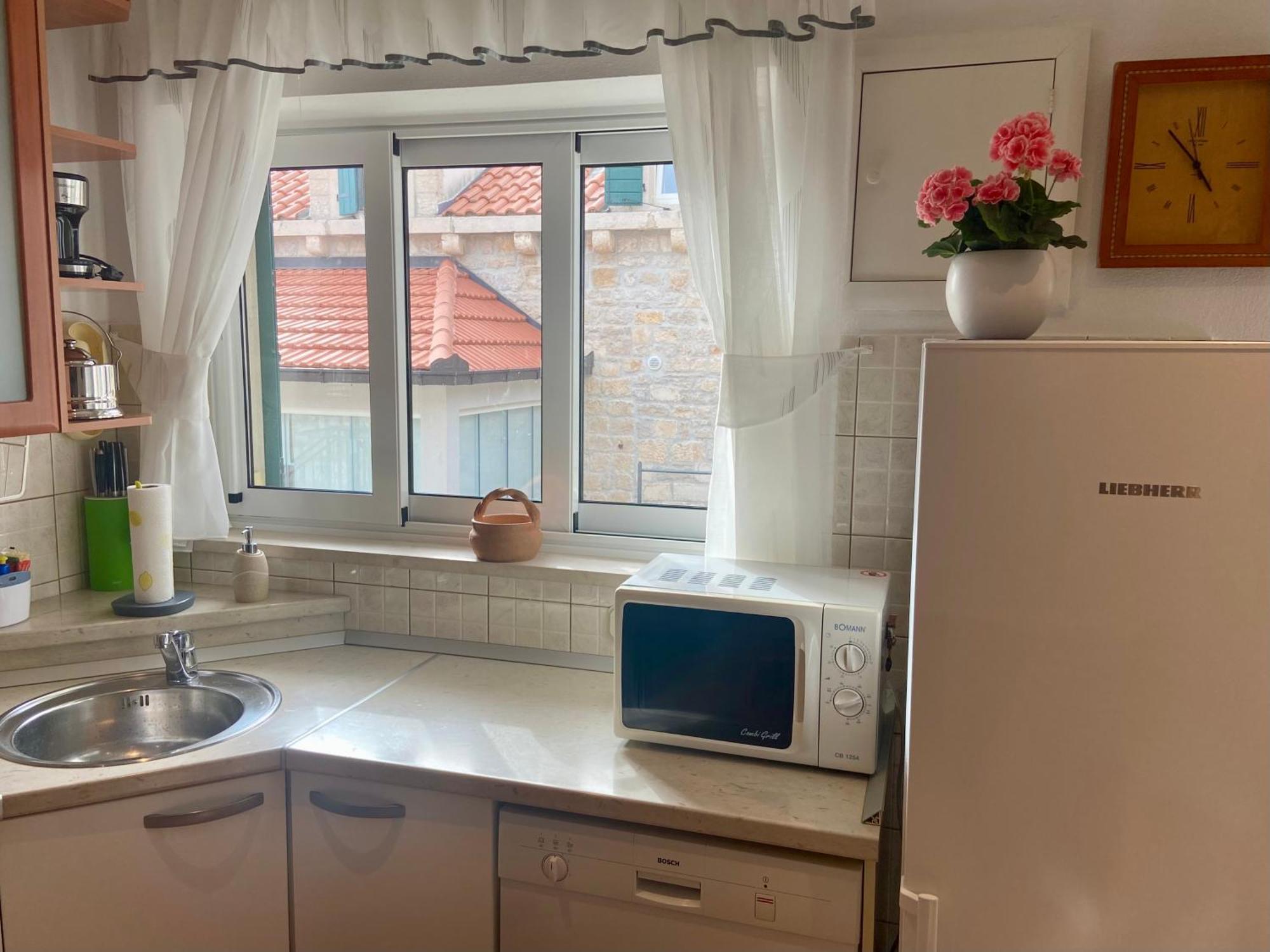 Apartment Simon - Old Stone Charm, Central Bol Life Esterno foto